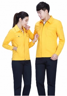 黄色上衣+藏蓝裤